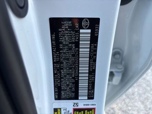 Used 2025 Toyota Camry SE image 20