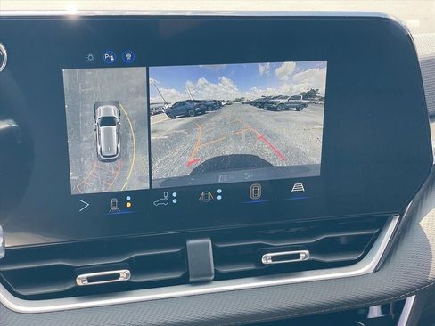 New 2027 Chevrolet Equinox LT w/ Safety and Technology Package FWD image 16