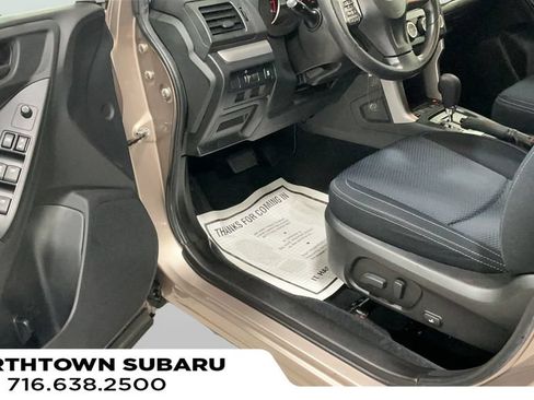 Used 2015 Subaru Forester 2.5i Premium w/ All-Weather Package AWD/4WD image 28
