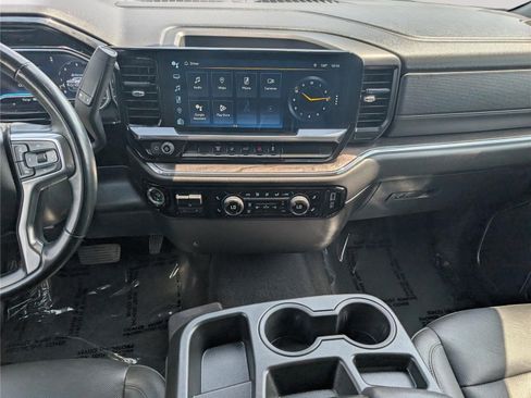 Used 2024 Chevrolet Silverado 2500 LTZ AWD/4WD image 17
