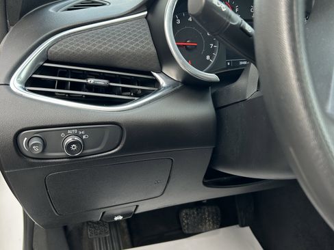 Used 2020 Chevrolet Malibu LT w/ Fleet LT Safety Plus Package image 18