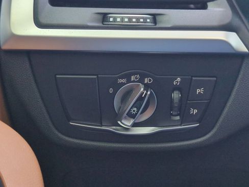 Used 2024 BMW X3 sDrive30i w/ Premium Package image 18