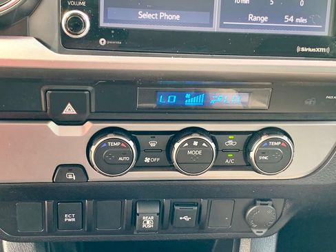Used 2023 Toyota Tacoma SR5 RWD image 34