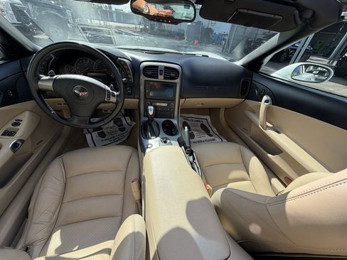 Used 2007 Chevrolet Corvette Coupe w/ Preferred Equipment Group image 26