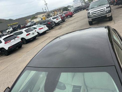 Used 2015 Chrysler 200 Limited FWD image 25