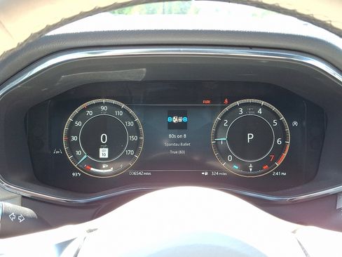 Used 2026 Jaguar F-PACE R-Dynamic S image 23