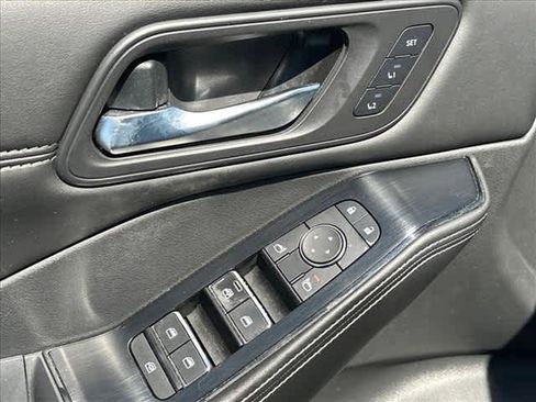 Used 2022 Nissan Rogue SL w/ SL Premium Package FWD image 15