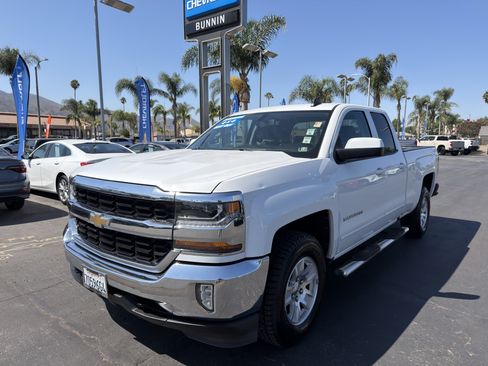 Used 2018 Chevrolet Silverado 1500 LT w/ All Star Edition AWD/4WD image 4