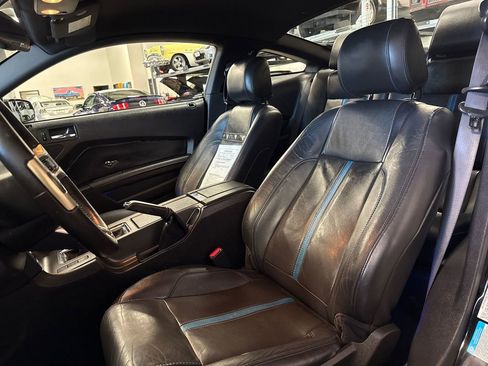 Used 2012 Ford Mustang GT Premium w/ Brembo Brake Pkg image 12