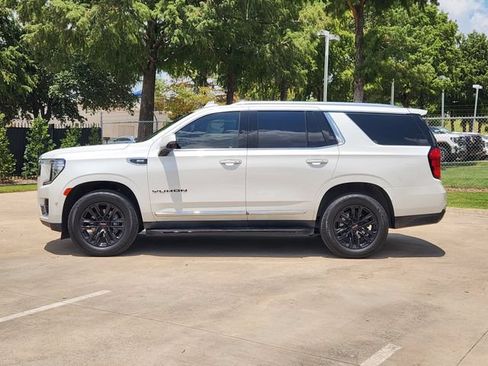 Used 2022 GMC Yukon SLT w/ SLT Premium Package RWD image 4