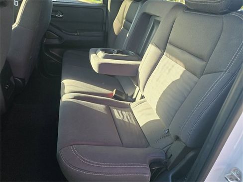 Used 2023 Nissan Frontier SV image 26