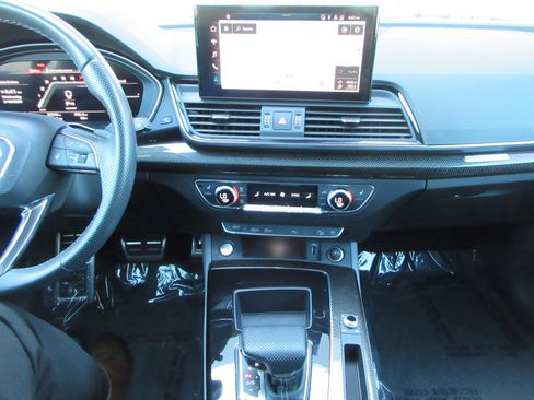 Used 2023 Audi SQ5 Premium Plus image 39