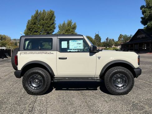 New 2025 Ford Bronco 2-Door w/ Sasquatch Package image 7