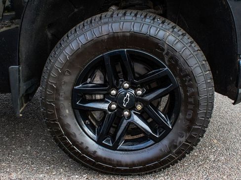 Used 2022 Chevrolet Silverado 1500 LT Trail Boss w/ LT Trail Boss Premium Package image 7