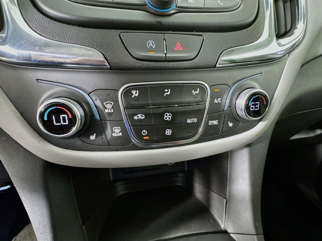 Used 2024 Chevrolet Equinox LT FWD image 18