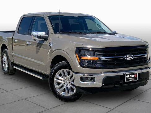 Used 2025 Ford F150 XLT w/ Equipment Group 302A MID RWD image 3