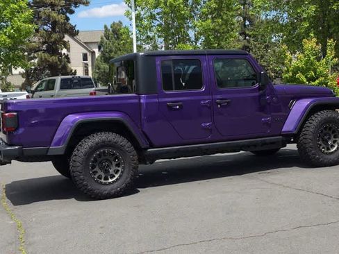 New 2026 Jeep Gladiator Sport AWD/4WD image 9