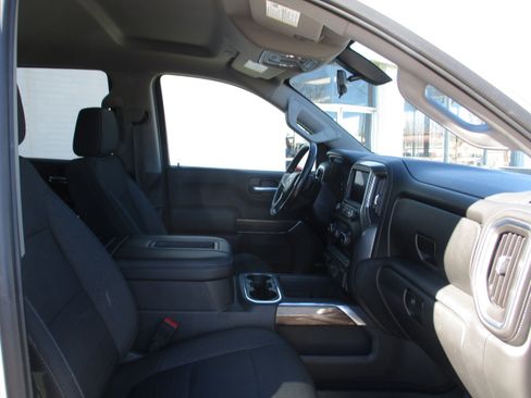 Used 2020 Chevrolet Silverado 1500 LT Trail Boss image 30