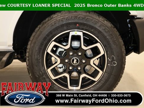 New 2025 Ford Bronco Outer Banks image 32