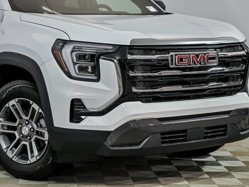 New 2027 GMC Terrain Elevation w/ LPO, Floor Liner Package AWD/4WD image 2