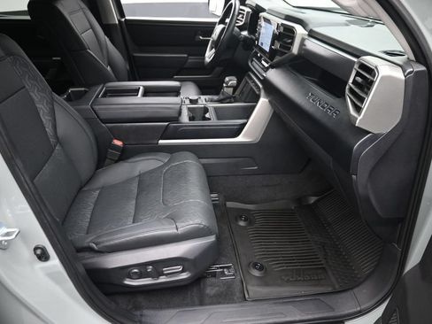 Used 2024 Toyota Tundra SR5 w/ SR5 Premium Package AWD/4WD image 9