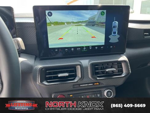 Used 2025 Ford Mustang Coupe RWD image 11