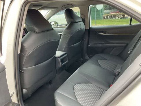 Used 2023 Toyota Camry SE w/ Convenience Package FWD image 16