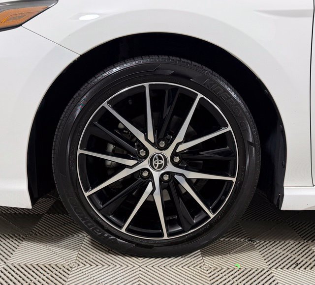 Used 2024 Toyota Camry SE AWD/4WD image 9