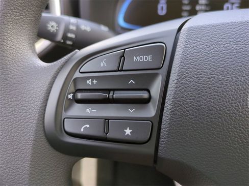 New 2026 Hyundai Venue SE image 23