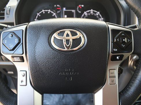 Used 2024 Toyota 4Runner SR5 AWD/4WD image 30