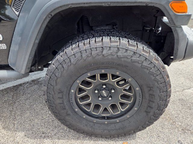 Certified 2018 Jeep Wrangler Unlimited Sport S AWD/4WD image 20