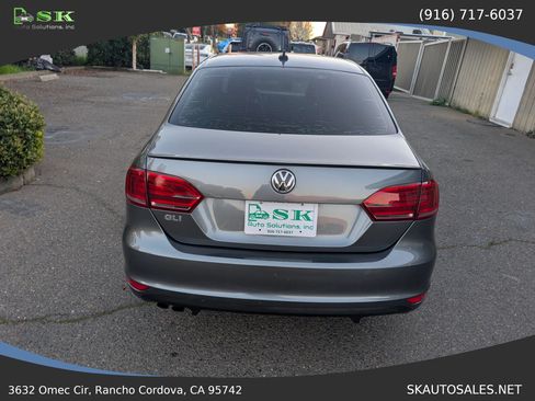 Used 2014 Volkswagen Jetta GLI FWD image 8