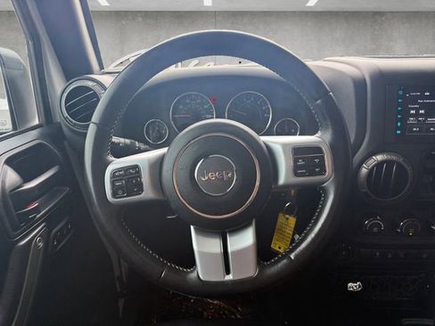 Used 2017 Jeep Wrangler Unlimited Sport image 21