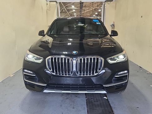 Used 2021 BMW X5 xDrive40i w/ Convenience Package AWD/4WD image 2