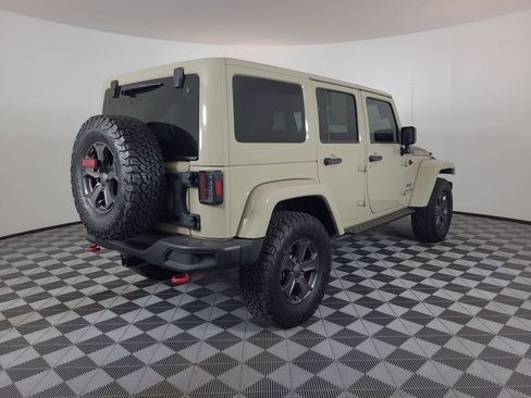 Used 2018 Jeep Wrangler Unlimited Rubicon image 3