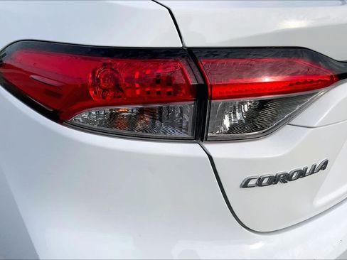 Used 2024 Toyota Corolla LE FWD image 28