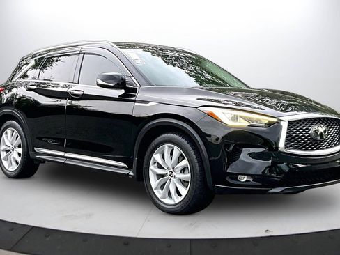 Used 2019 INFINITI QX50 Essential w/ Protection Package FWD image 2