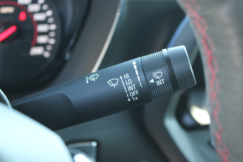 Used 2022 Chevrolet Camaro ZL1 RWD image 21