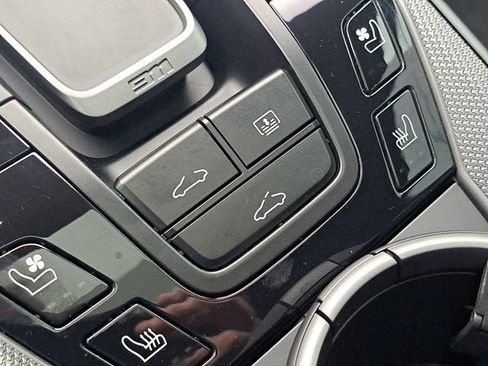 Certified 2025 Porsche 911 Carrera image 30