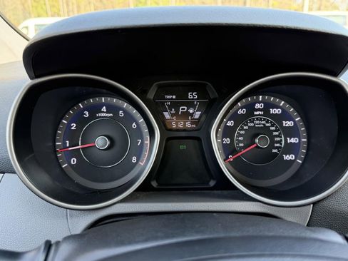 Used 2016 Hyundai Elantra SE image 19