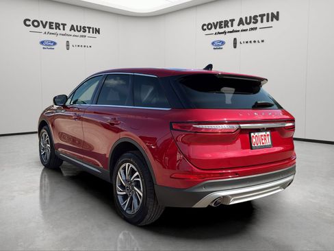 Certified 2024 Lincoln Corsair FWD image 4