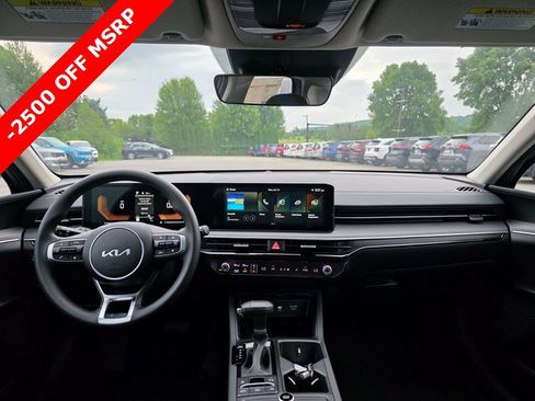 New 2025 Kia K5 LXS image 17