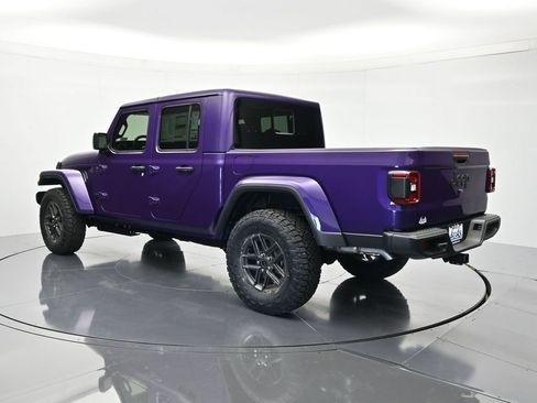 New 2026 Jeep Gladiator Sport AWD/4WD image 7