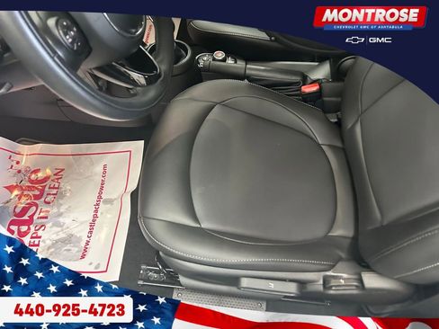 Used 2020 MINI Cooper 2-Door Hardtop image 19