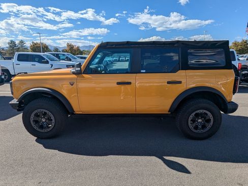 Used 2021 Ford Bronco Badlands image 9
