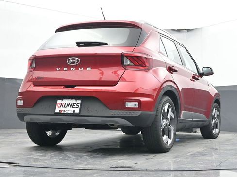 Used 2025 Hyundai Venue SEL image 66