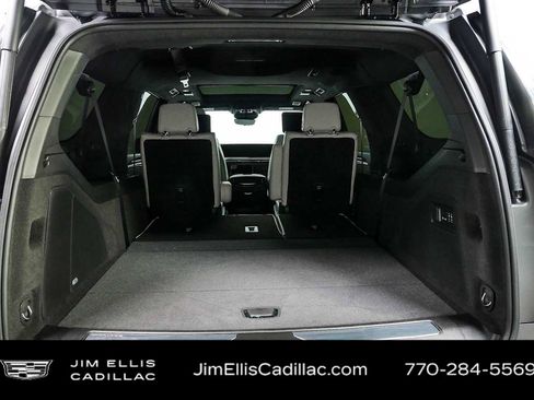 Certified 2025 Cadillac Escalade ESV V w/ LPO, ONYX Package AWD/4WD image 34