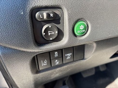 Used 2020 Honda Ridgeline Sport image 21