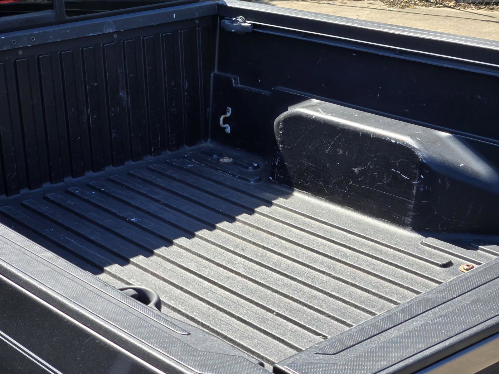 Used 2018 Toyota Tacoma SR RWD image 6