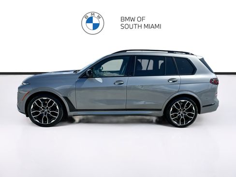 Used 2025 BMW X7 M60i AWD/4WD image 4